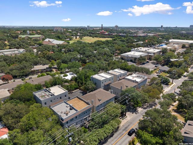 215 E MULBERRY AVE, San Antonio, TX 78212