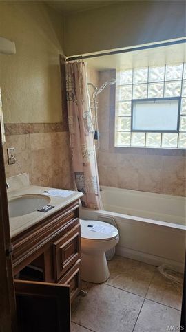 7125 Roland Boulevard, Northwoods, MO 63121