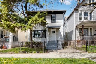 10722 S Prairie Avenue, Chicago, IL 60628