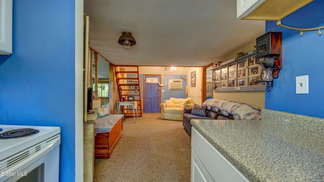 111 Pike Street, Broadalbin, NY 12025