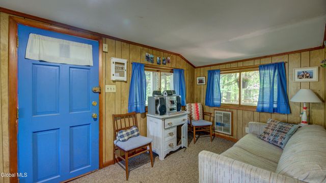 111 Pike Street, Broadalbin, NY 12025