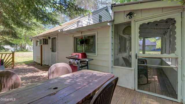 111 Pike Street, Broadalbin, NY 12025