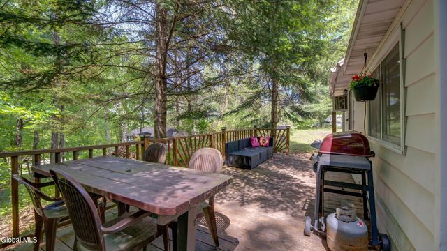 111 Pike Street, Broadalbin, NY 12025