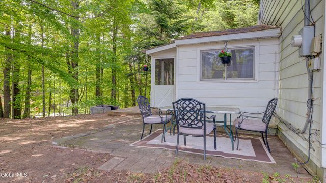 111 Pike Street, Broadalbin, NY 12025