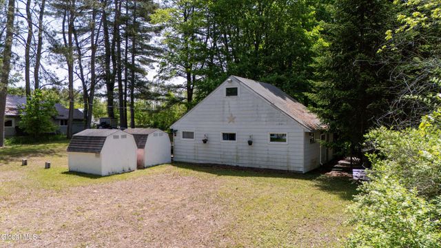 111 Pike Street, Broadalbin, NY 12025