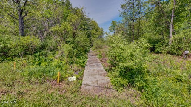 111 Pike Street, Broadalbin, NY 12025