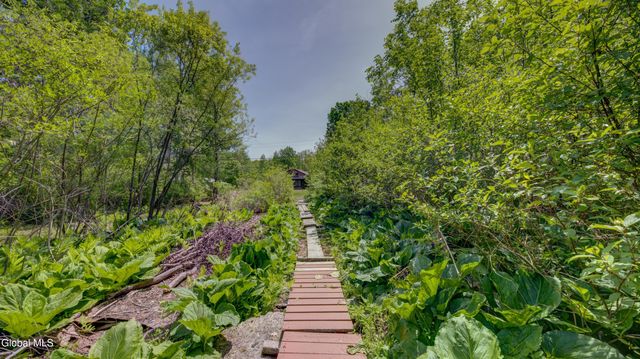111 Pike Street, Broadalbin, NY 12025