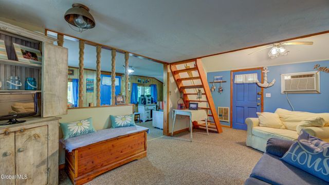 111 Pike Street, Broadalbin, NY 12025