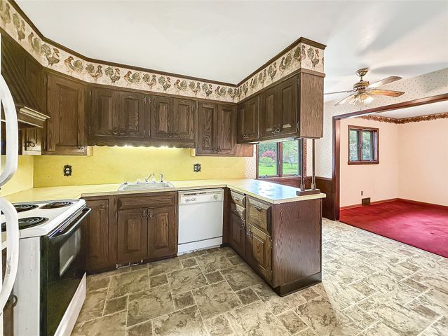 303 WATERFORD Street, Edinboro, PA 16412