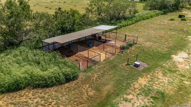 4495 N Sh 16, Jourdanton, TX 78026