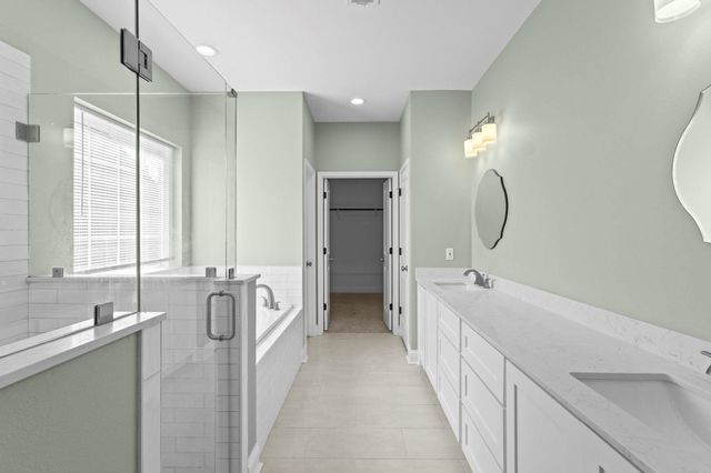 790 Bridgeview, Bridge City, TX 77611