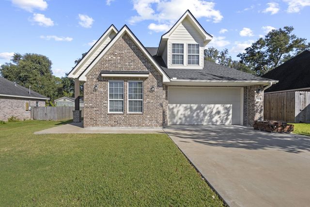 790 Bridgeview, Bridge City, TX 77611