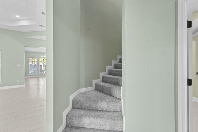 790 Bridgeview, Bridge City, TX 77611