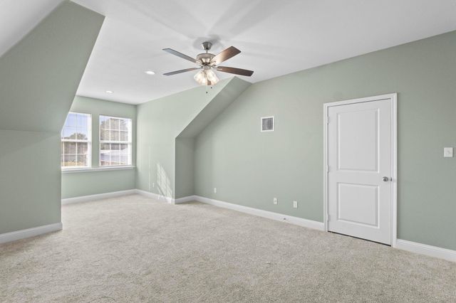 790 Bridgeview, Bridge City, TX 77611