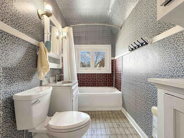 1510 7TH STREET, Menominee, MI 54143