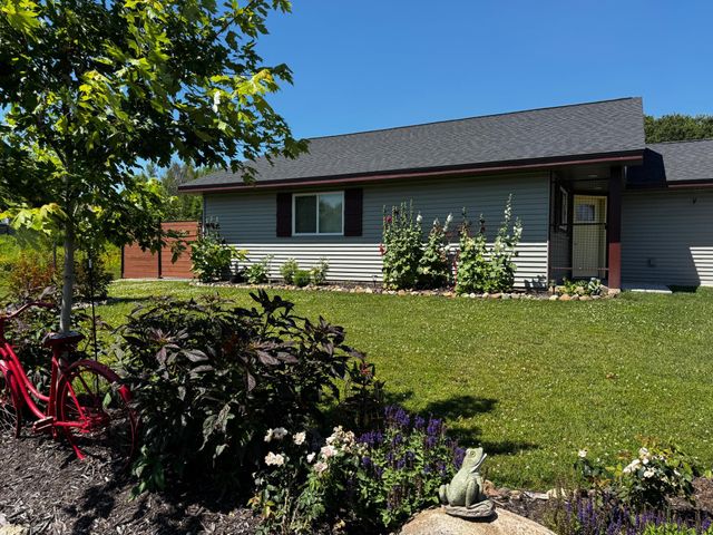1302 Greentree Drive, Saint Croix Falls, WI 54024