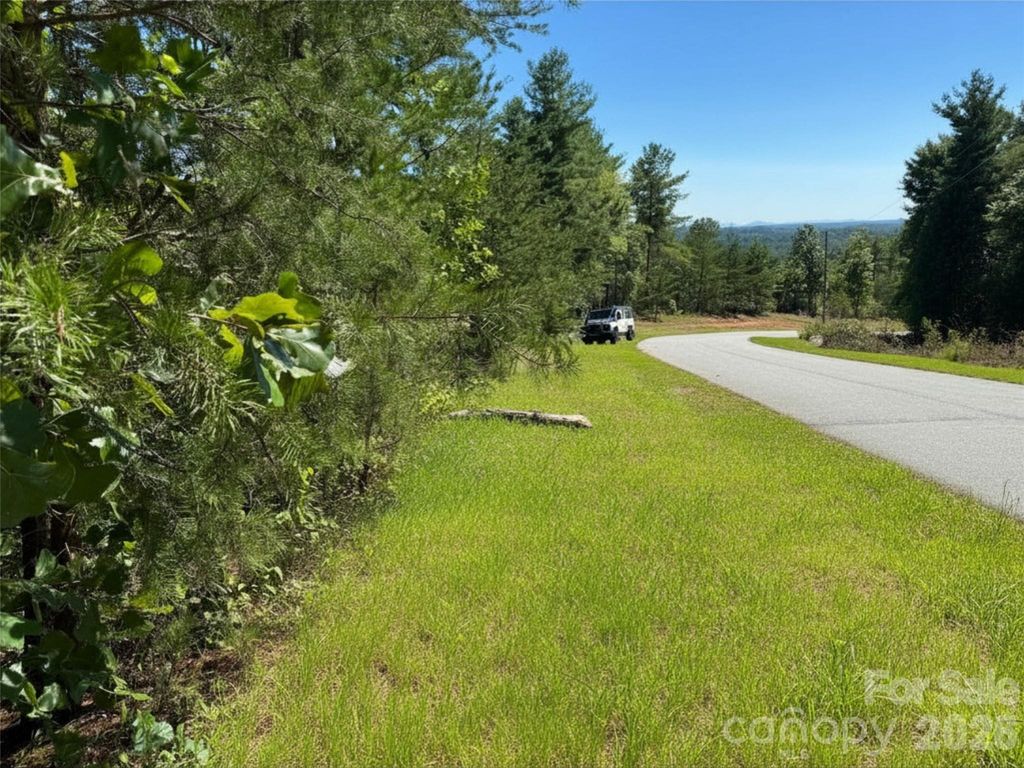 1.46 acres, Lot 48 Tomahawk Ridge Drive Lot 48, Lenoir, NC 28645