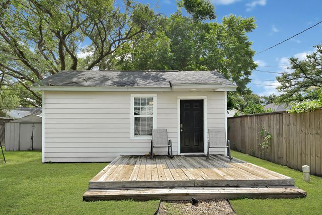 207 Wafer Street, Pasadena, TX 77506