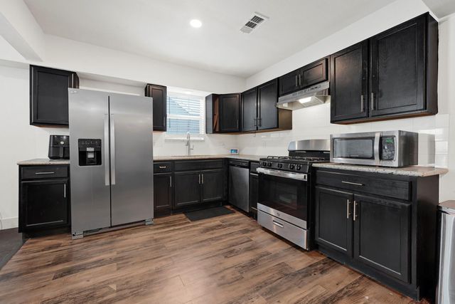 207 Wafer Street, Pasadena, TX 77506