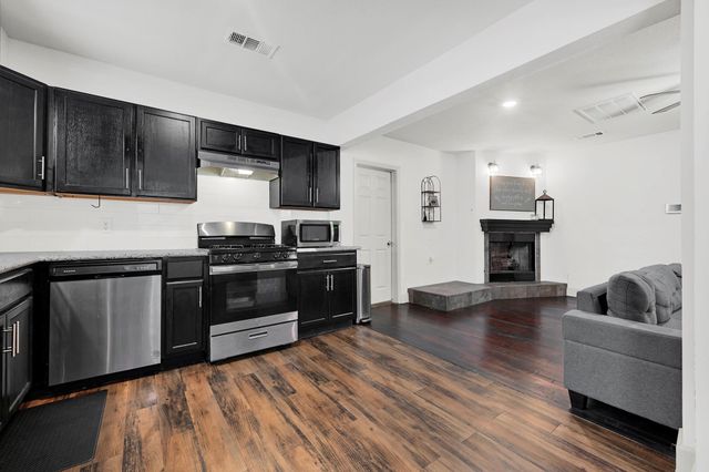 207 Wafer Street, Pasadena, TX 77506