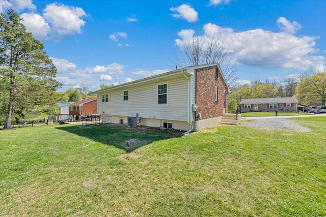 5523 Taney DR, Roanoke, VA 24019