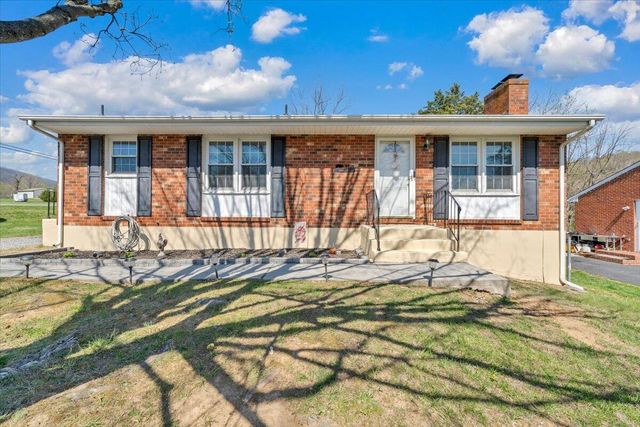 5523 Taney DR, Roanoke, VA 24019