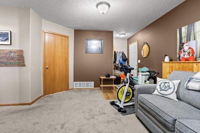 4758 Townsite Place S, Fargo, ND 58104