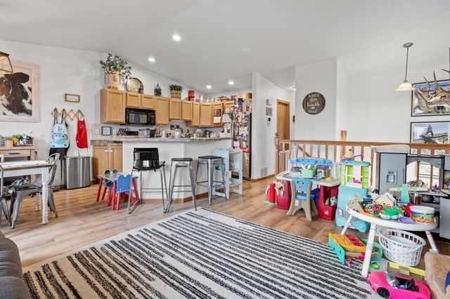 4758 Townsite Place S, Fargo, ND 58104