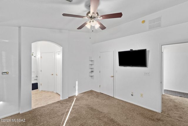 7437 S Brackenbury Drive, Tucson, AZ 85746