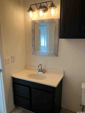 9566 Bowen, San Antonio, TX 78250