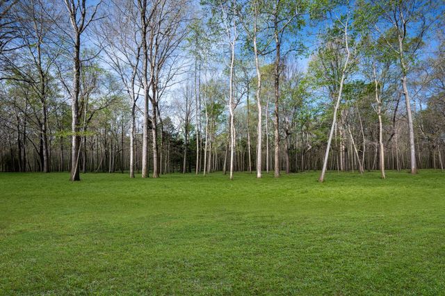 1416 East Piney Road, Dickson, TN 37055
