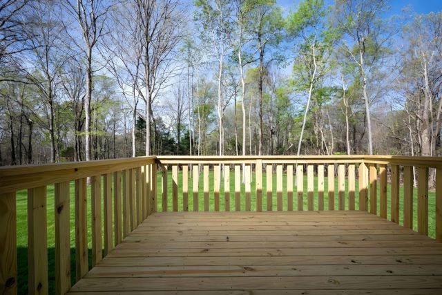 1416 East Piney Road, Dickson, TN 37055