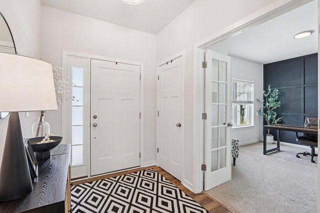 532 Wild Oak ROAD, Hartland, WI 53029