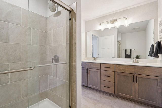 532 Wild Oak ROAD, Hartland, WI 53029