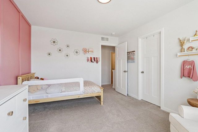 532 Wild Oak ROAD, Hartland, WI 53029