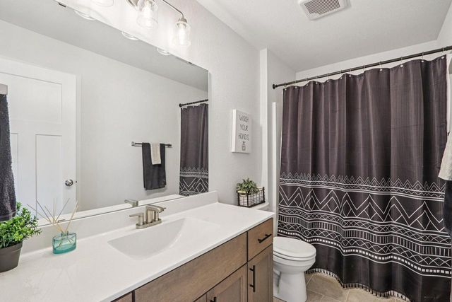 532 Wild Oak ROAD, Hartland, WI 53029