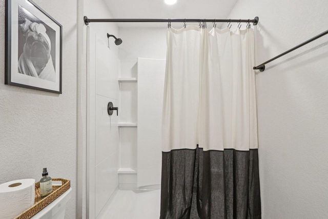 532 Wild Oak ROAD, Hartland, WI 53029