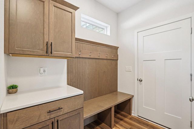 532 Wild Oak ROAD, Hartland, WI 53029