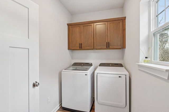 532 Wild Oak ROAD, Hartland, WI 53029