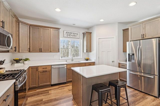 532 Wild Oak ROAD, Hartland, WI 53029