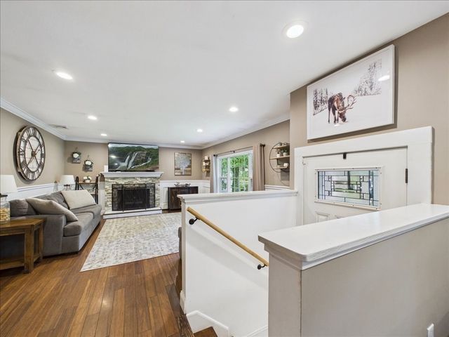 84 Seekell St, Taunton, MA 02718