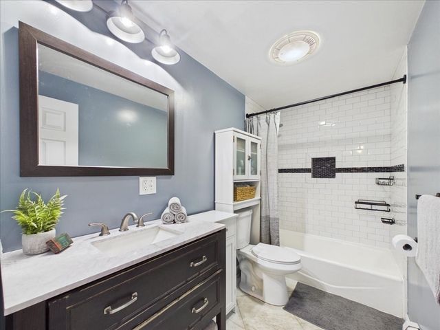 84 Seekell St, Taunton, MA 02718