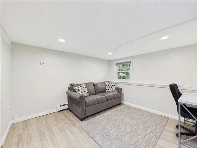 84 Seekell St, Taunton, MA 02718