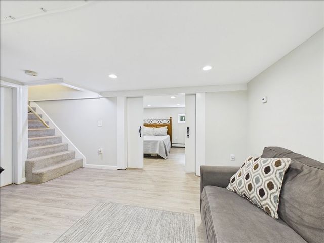 84 Seekell St, Taunton, MA 02718