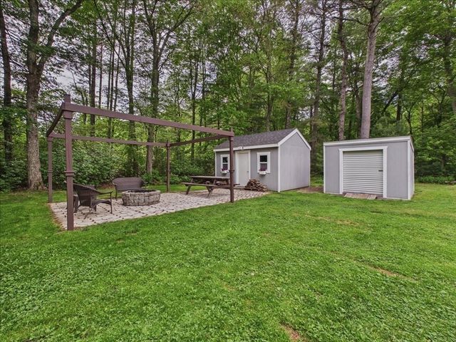 84 Seekell St, Taunton, MA 02718