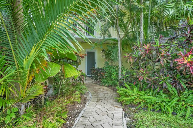 6520 N Ocean Boulevard 6, Ocean Ridge, FL 33435