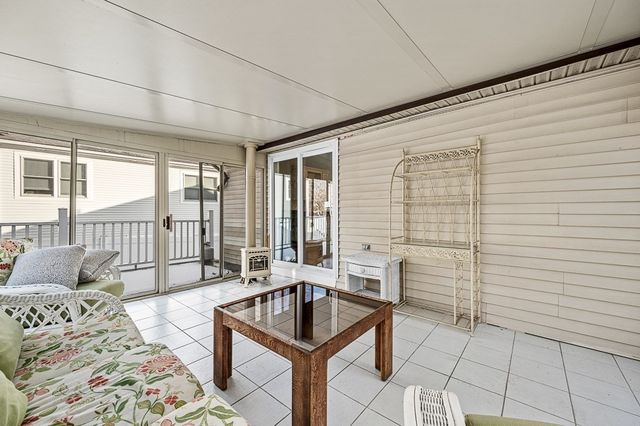 29 Dominion Rd, Worcester, MA 01605