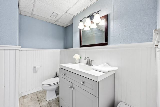 29 Dominion Rd, Worcester, MA 01605