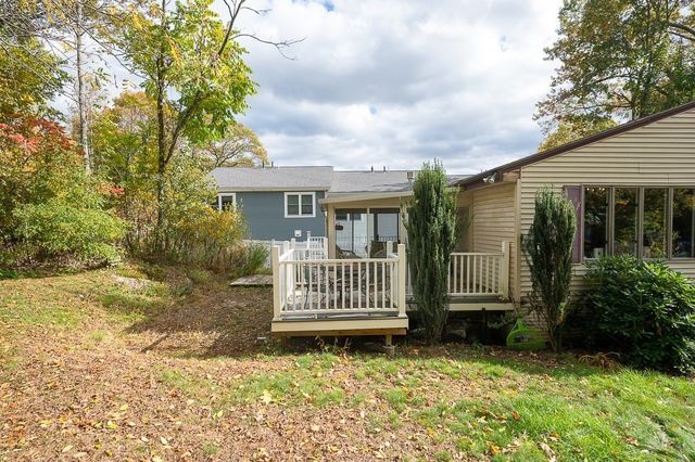 29 Dominion Rd, Worcester, MA 01605