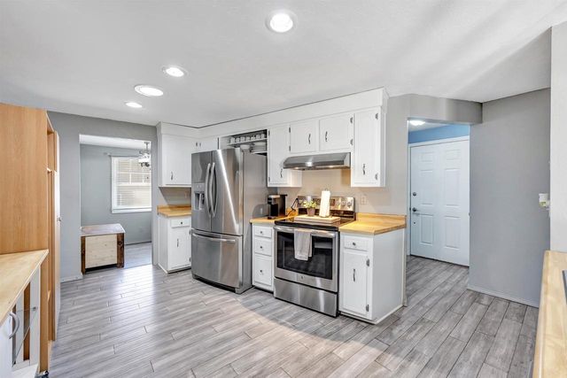 863 VENUS DRIVE, Green Bay, WI 54311